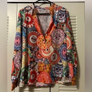 Ladies Top……Size Large